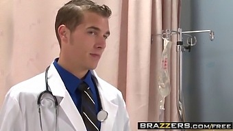 Dayna Vendetta Og Chris Johnson Spiller Hovedrollerne I Brazzers' The Coma Bone-Scene, Med Læder, Spanking Og Dominans