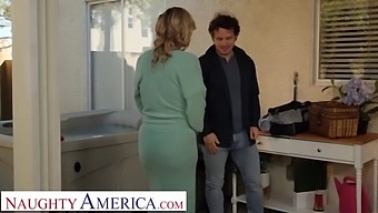 Sexy American Rachael Cavalli With Big Tits And Bubble Butt Enjoys Lemonade And Sex With Repairman