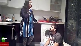 Amateur Girlfriend'S Homemade Video With Exhibitionist Tendencies