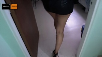 I Solicit A Streetwalker And Receive Double Ejaculation In Part 1