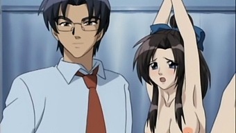 En Japansk Pornostjerne Er Bundet Og Penetreret.