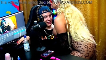 Andressa Sanchez Seduces Ruan, Revealing His Penis And Penetrating Her With The Camera In The Scene - Podcast Pápum No Barraco - Full Video On Sheer/Red