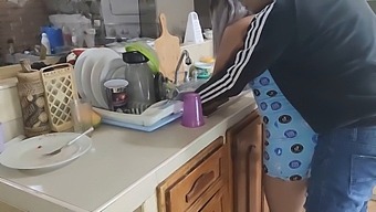 I Seduce My Stepsister And Have Sex With Her While My Stepbrother Is Away