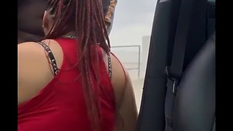 Pov Bilsex Med Ebony Skønhed Fanget På Kamera