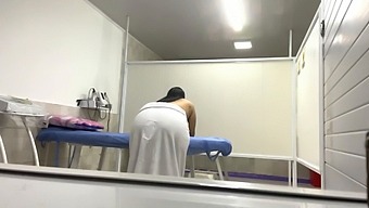 Latina Patient With Big Natural Tits Gets Oiled Up In The Doctor'S Office