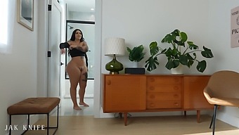 My Roommate Roxanne Roselle Swallowed My Big Booty Hole